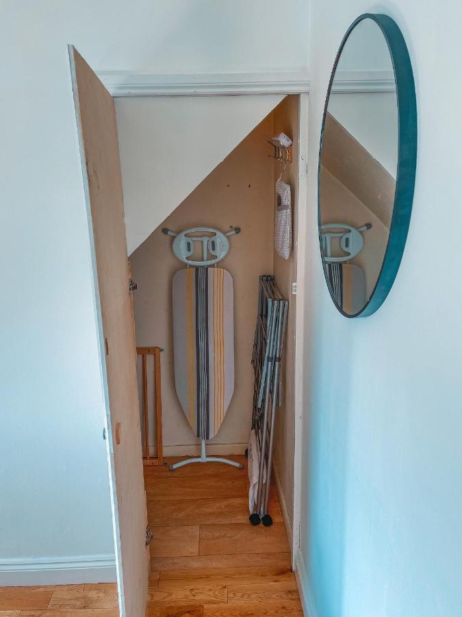 Staybynumbers - Spacious Three Bed House Royal 希尔斯伯勒 外观 照片